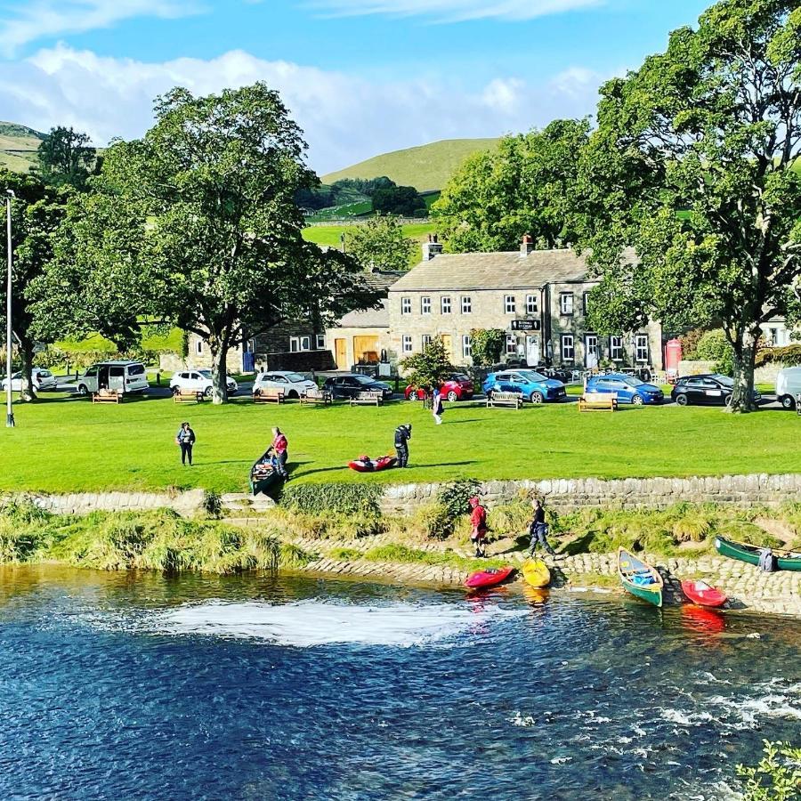 The Green At Burnsall Extérieur photo